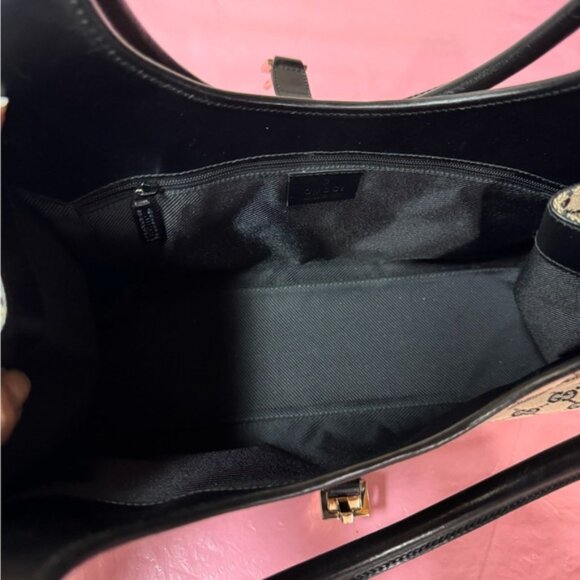 Gucci Black GG Canvas Shoulder Bag - Picture 6 of 9